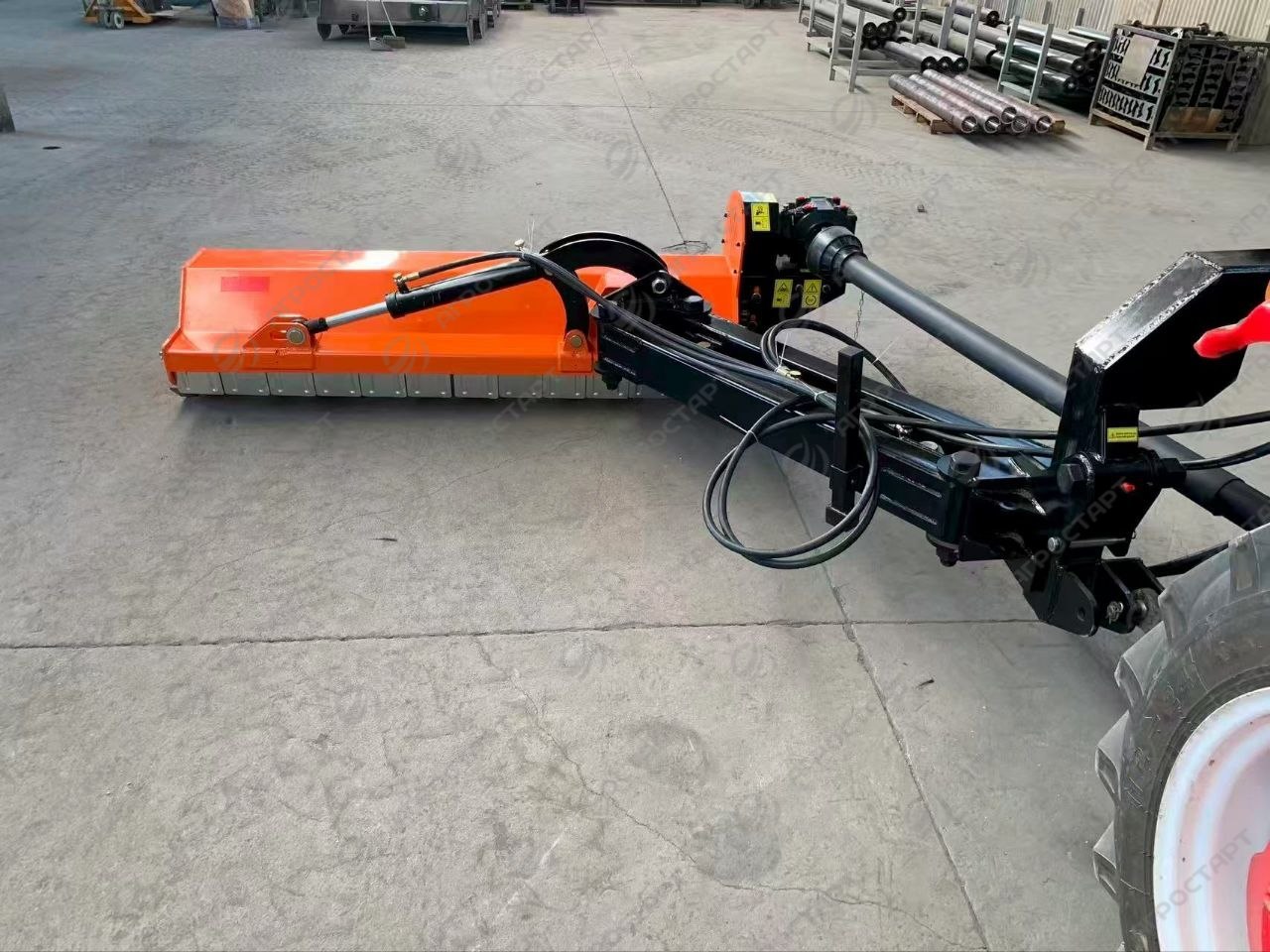 Роторная косилка-мульчер навесная на трактор AGF-180 с гидравлическим выносом (усиленная)